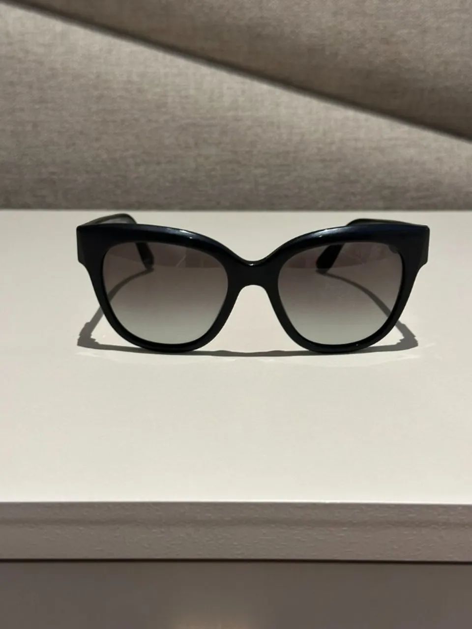 óculos de sol Dolce e Gabbana DG4404 preto com estojo - original - Foto 2