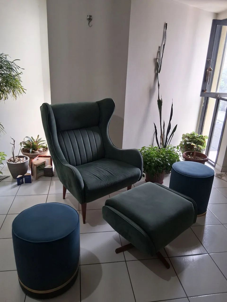 conjunto verde (poltrona e 3 puffs) - Foto 5