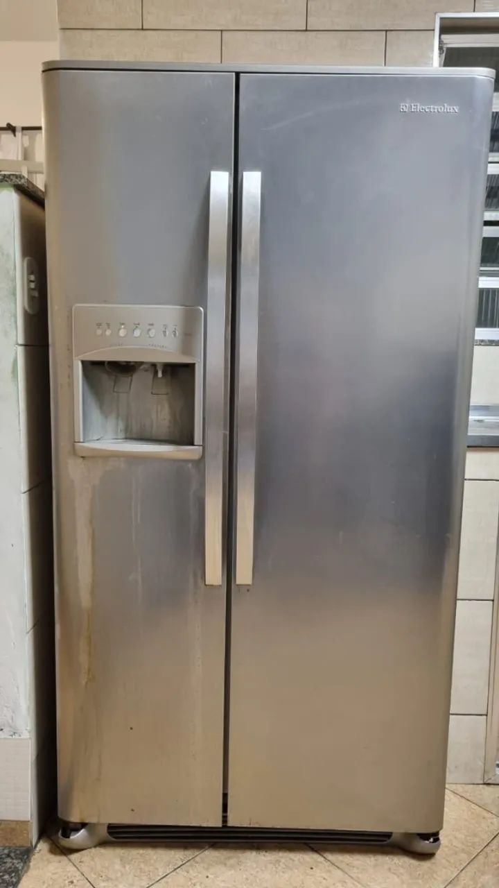 Geladeira Side By Side Gelo e água Eletrolux - Foto 3