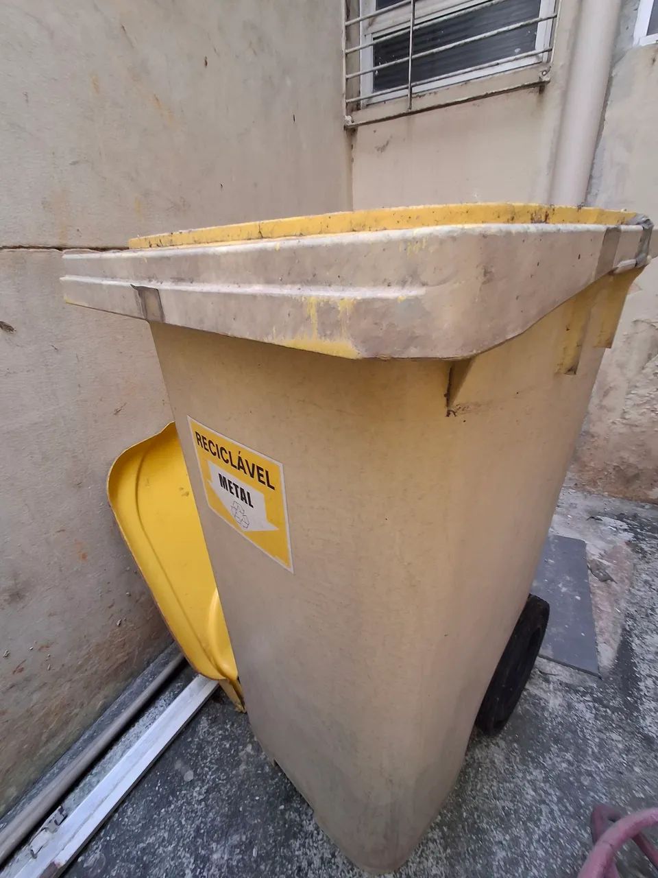 Lixeira Grande 240l - Foto 4