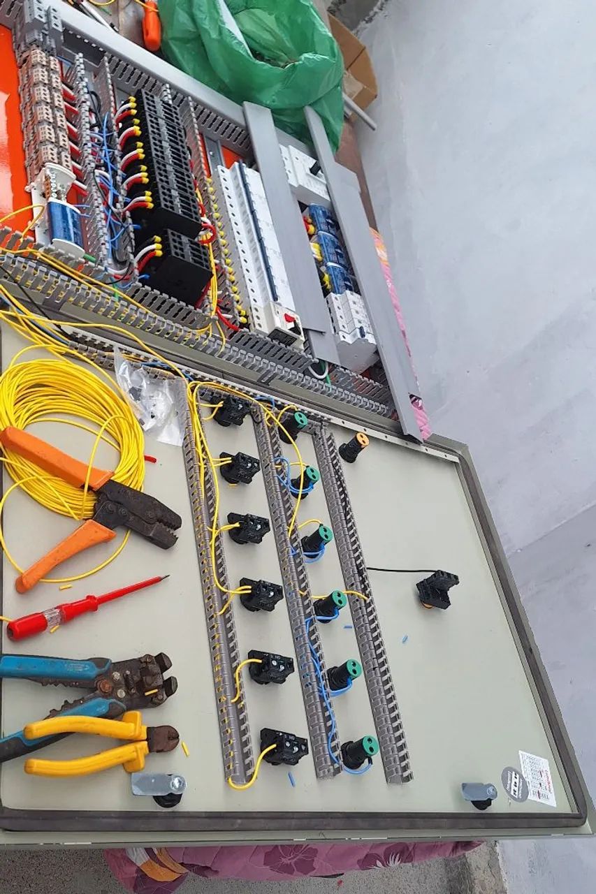 Montagem de paineis eletricos - Foto 3