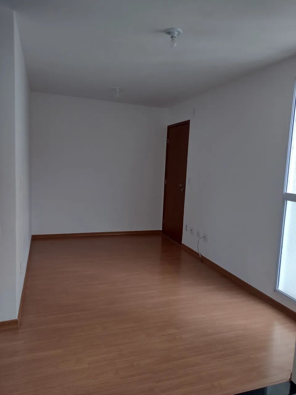 Alugo apartamento 2/4