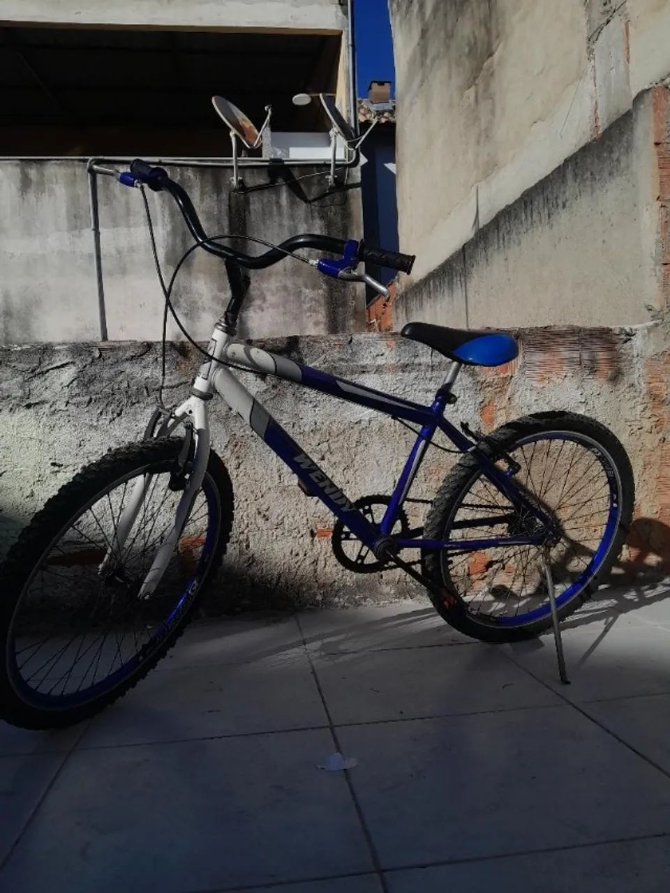 Bicicleta Aro 20 em Excelente Estado  - Foto 2