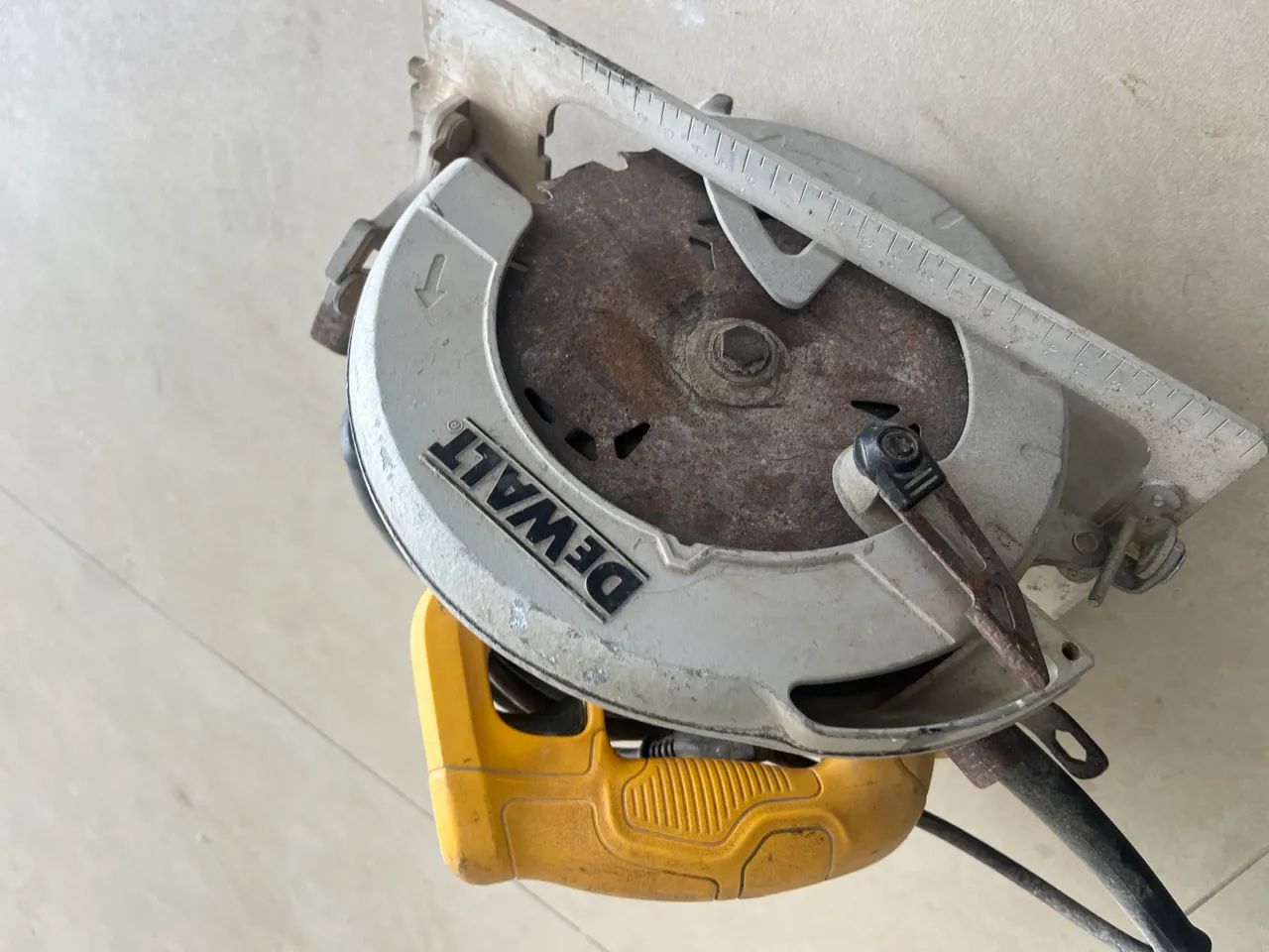 Serra circular Dewalt