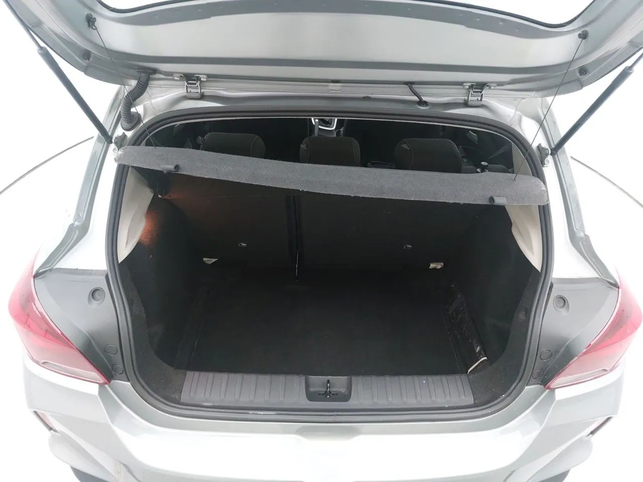 Chevrolet Onix Hatch LT 1.0 12V Flex Mec. 4P, foto 9 de 18