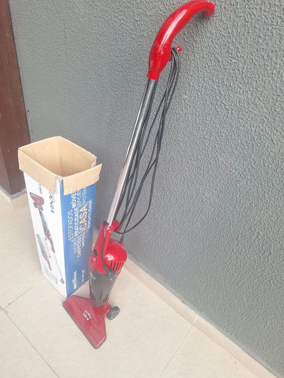 Vendo um aspirador de pó Electrolux 1000w  - Foto 2