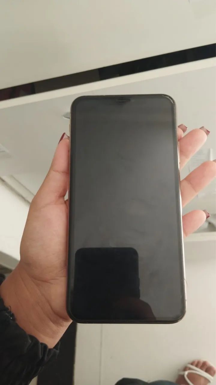 iPhone 11 Pro Max CONSERVADÍSSIMO  - Foto 2