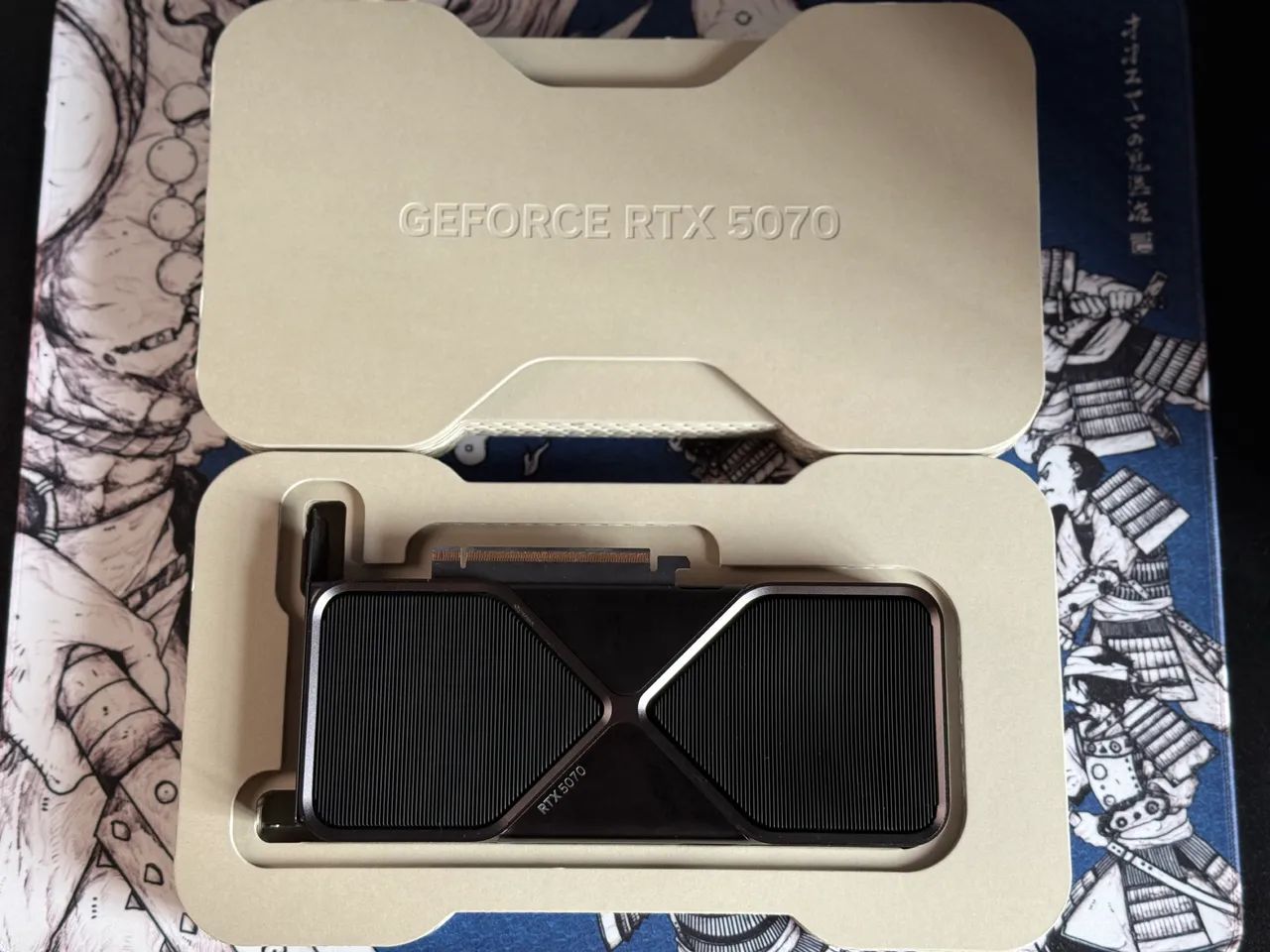 Rtx 5070 Founders Edition  - Foto 3