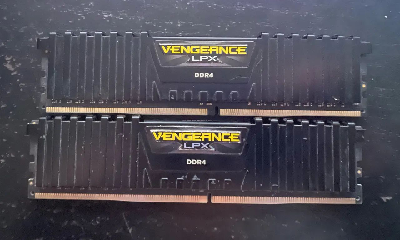 memória ram 16gb (2x8)
