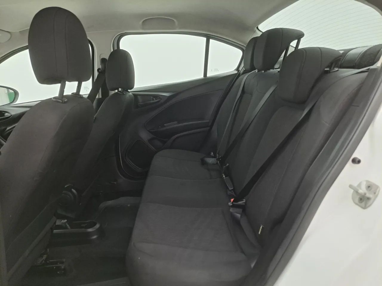 Fiat Cronos Drive 1.0 6V, foto 17 de 18