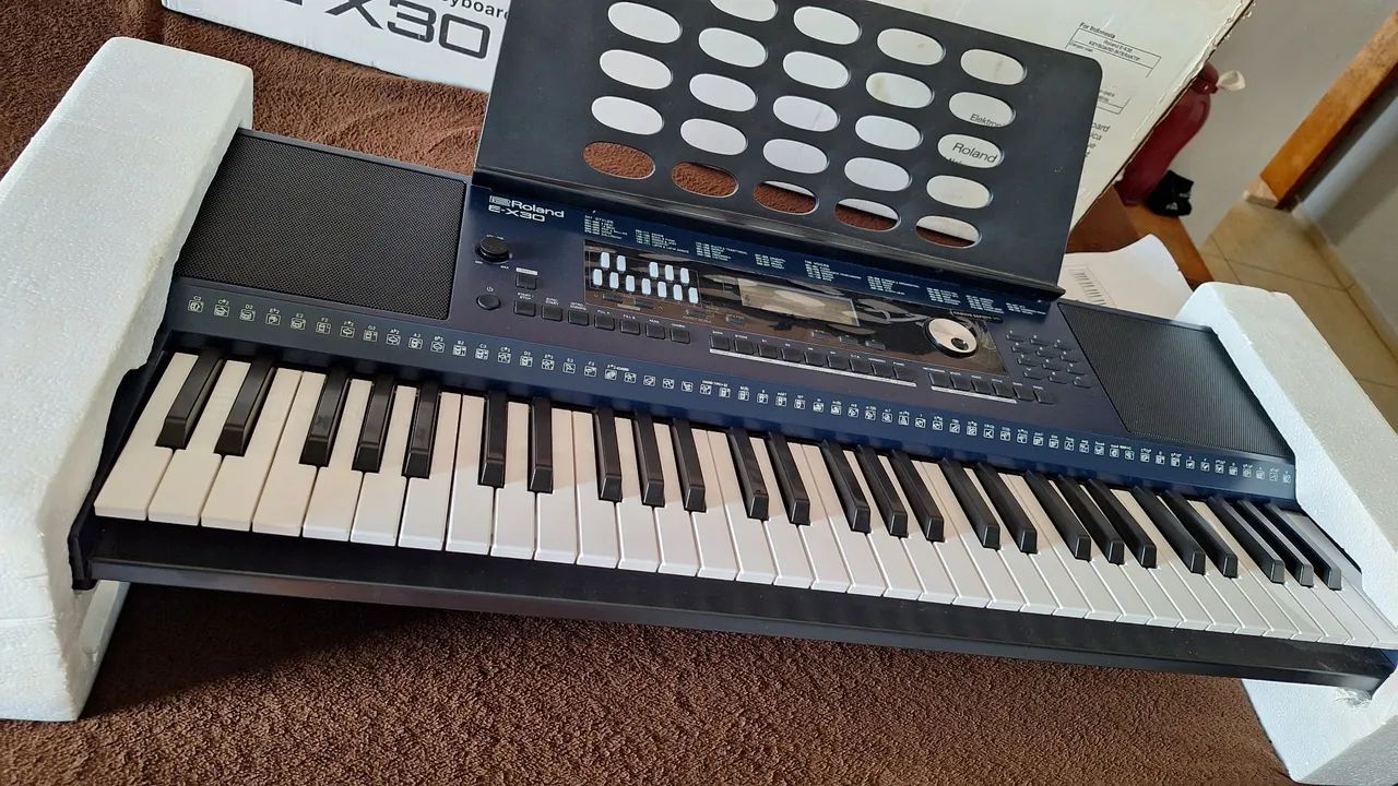 Teclado roland ex30 