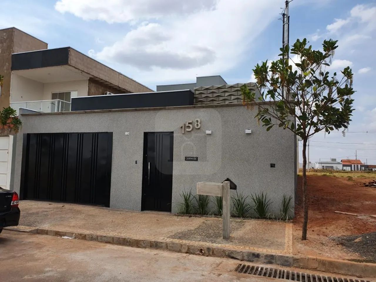 Casa à Venda no Bairro Minas Gerais.