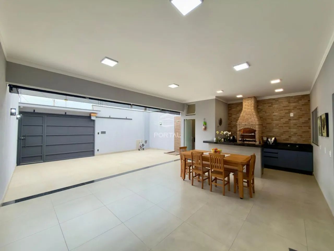 Linda casa térrea, casa nova e moderna, 03 dormitórios 01 suíte, com planejados - Foto 3