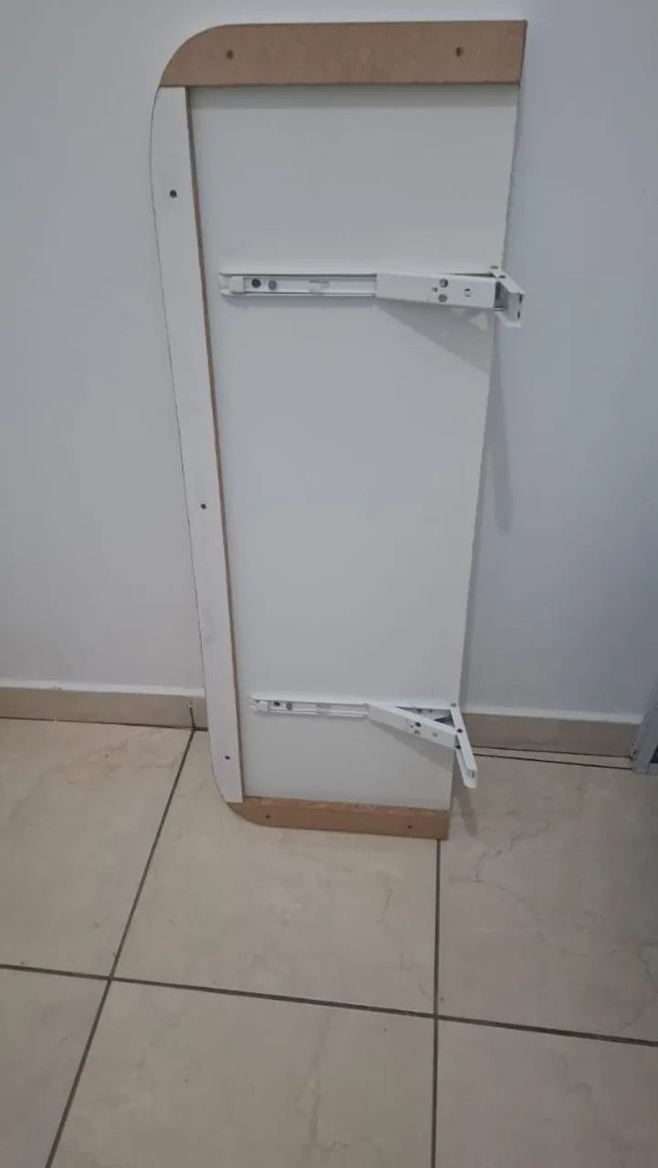 Vendo mesa branca de parede