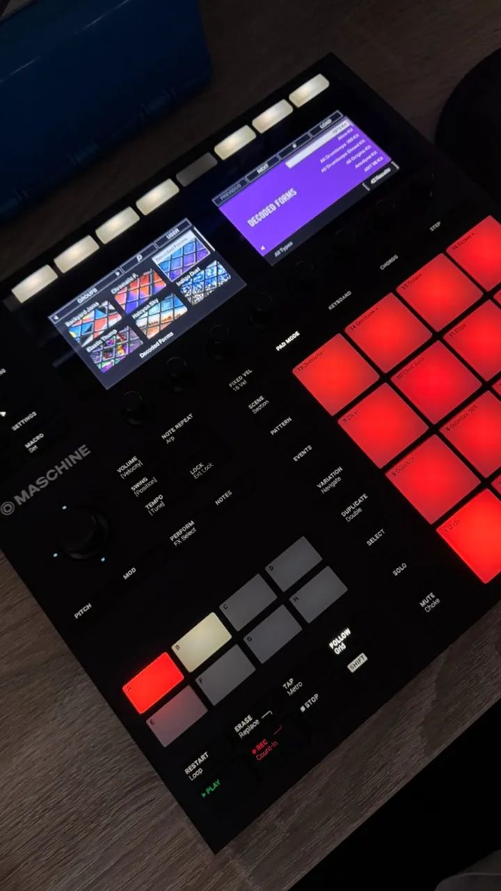 Maschine MK3 native instruments controladora - Instrumentos