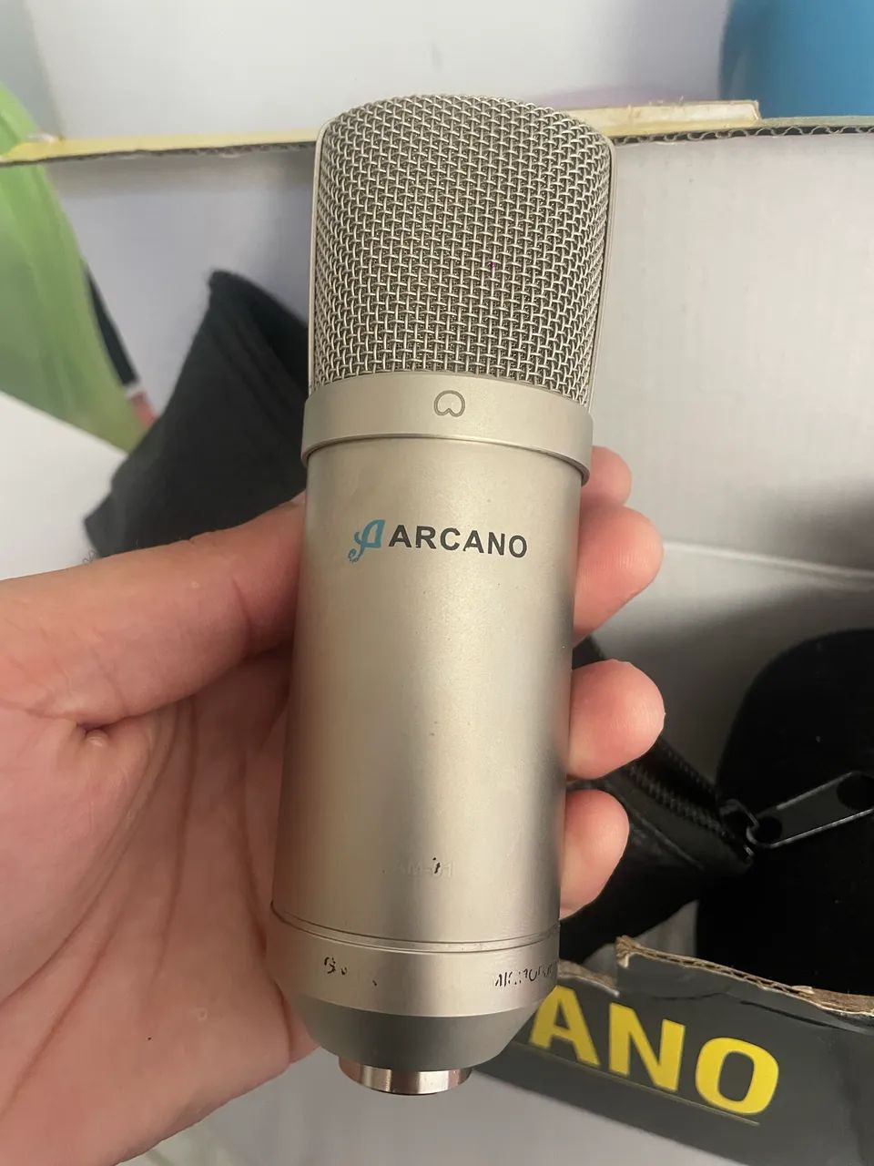 Microfone condensador Arcano Am 01