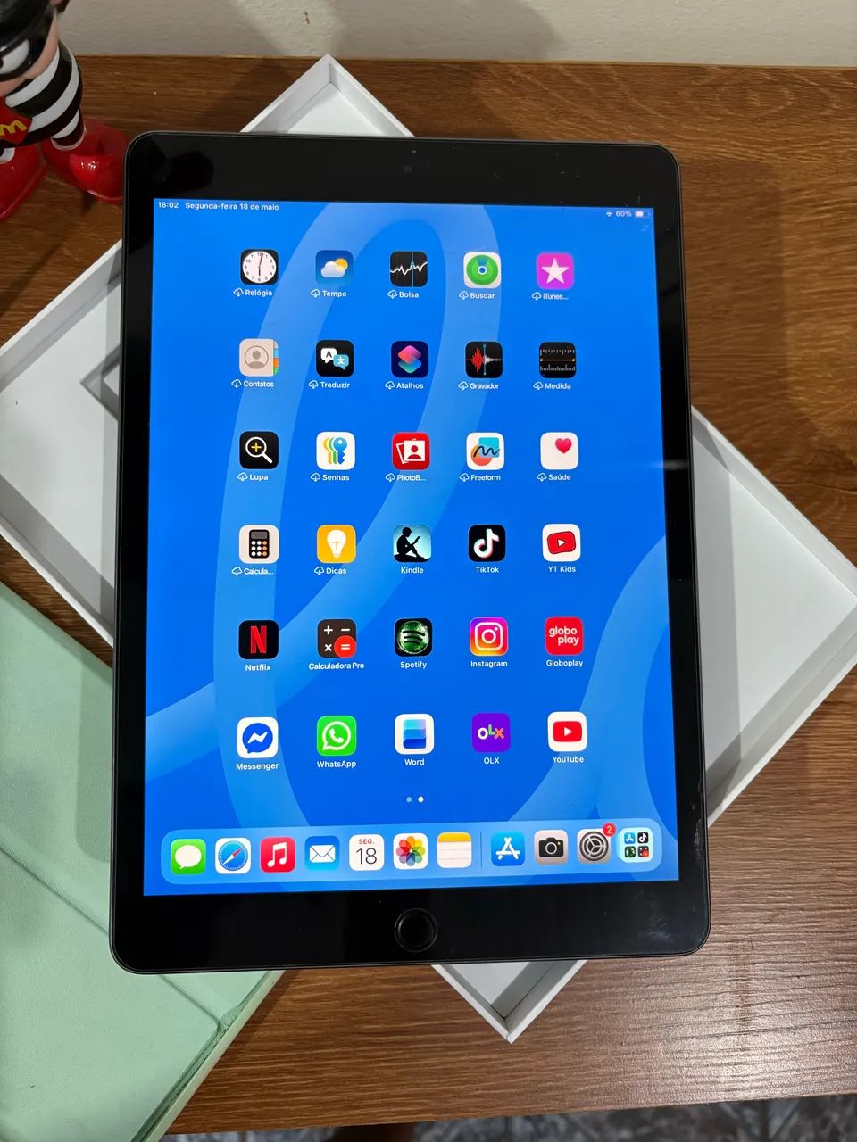 iPad 7 128GB todo Original com Caixa Aceito Cartão - Tablets e E