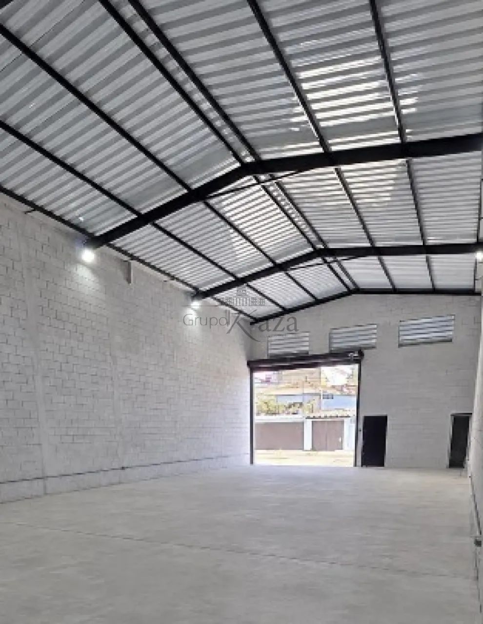 Galpão Comercial - Comercial - Vila Marari - 370m².
