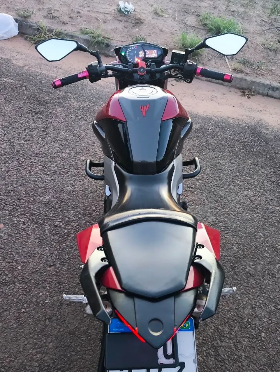 Yamaha MT 03  - Foto 3
