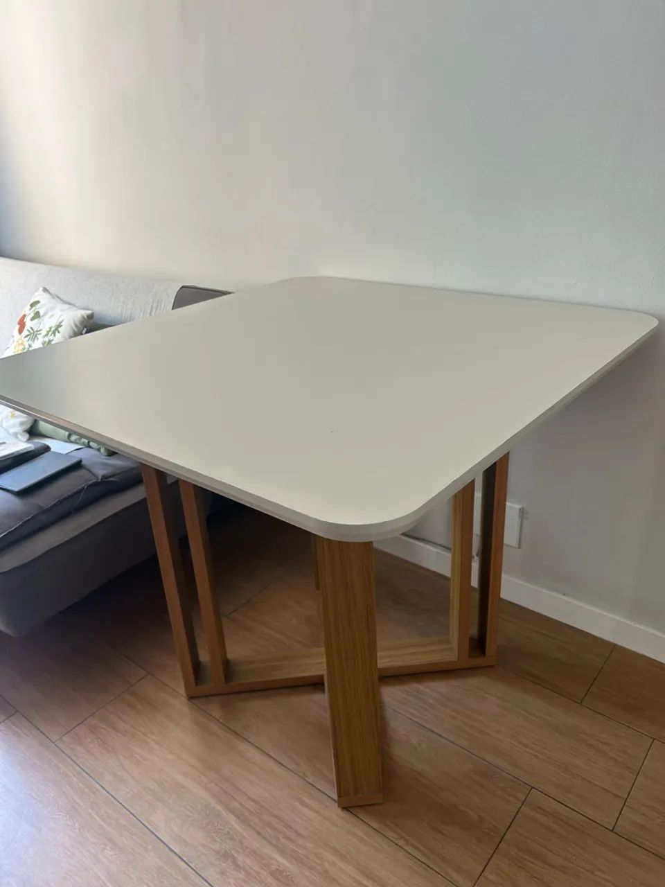 Mesa de jantar + 2 cadeiras - usada - bom estado - Foto 3