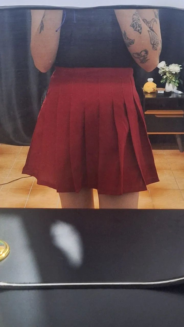 Saia plissada vermelha  - Foto 3