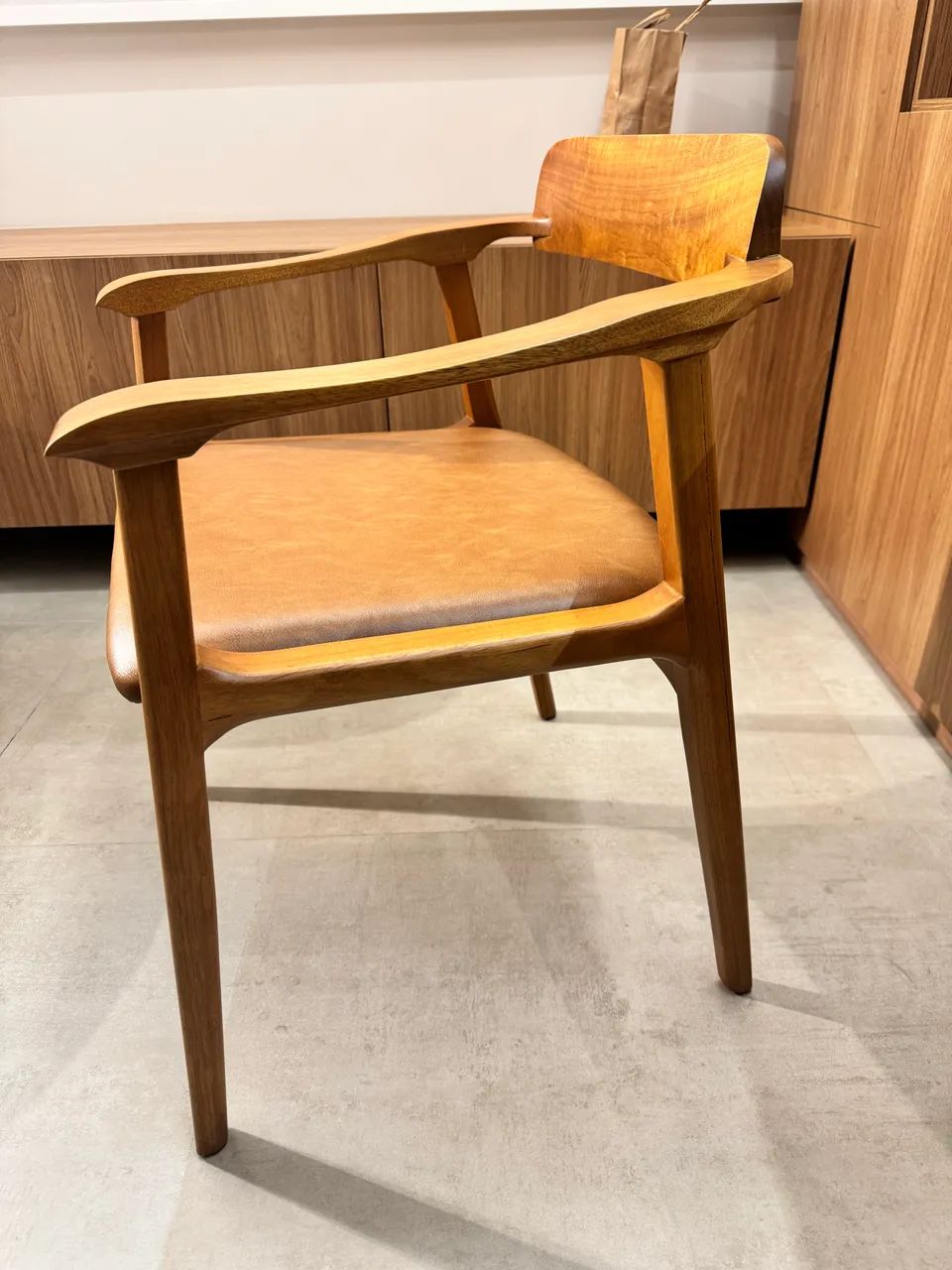 Cadeira de madeira - Foto 4