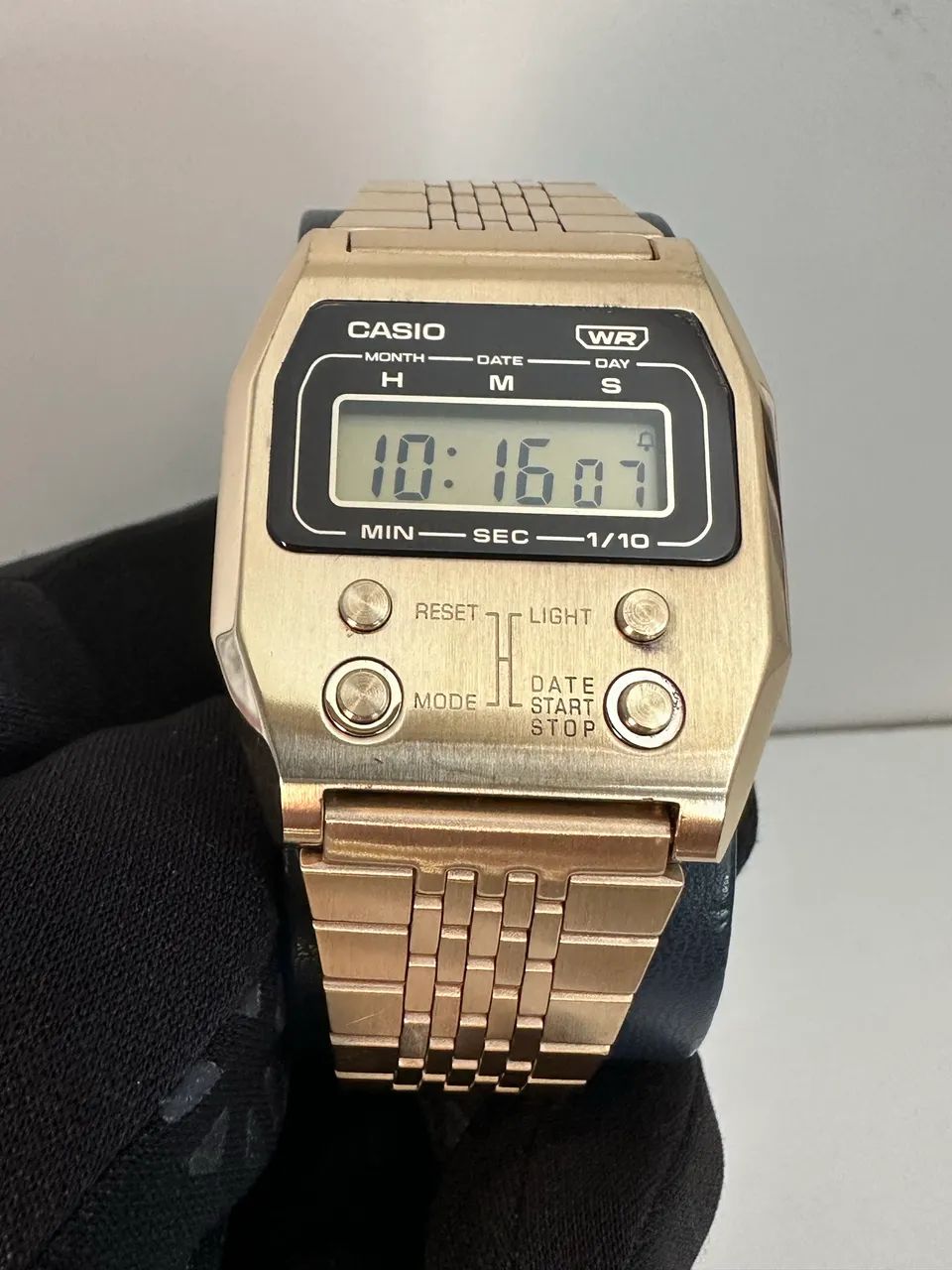 Relógio Casio Vintage Digital - Dourado - Foto 2