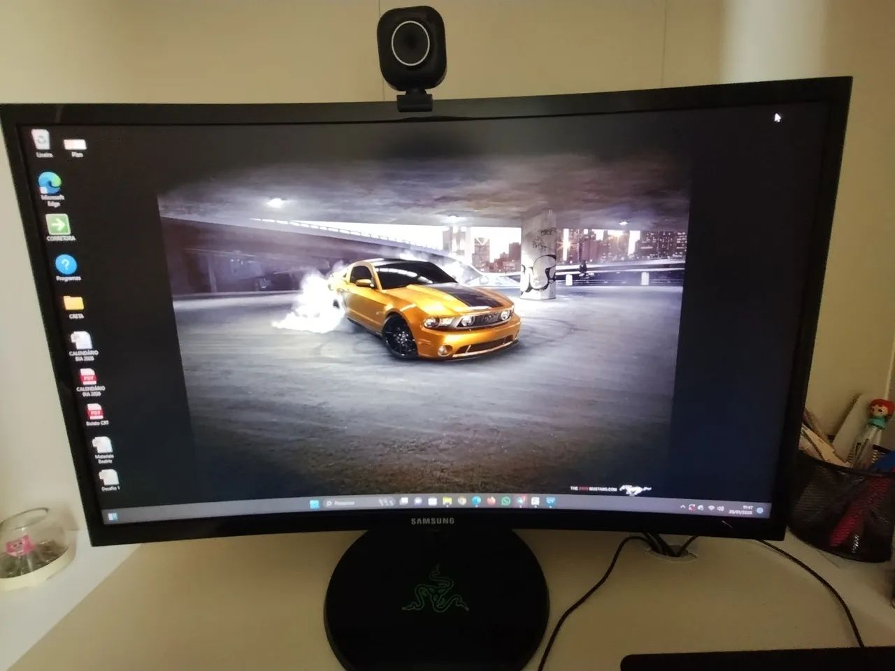 Monitor CURVO SAMSUNG 27" FHD; HDMI/VGA FREESYNC CF390