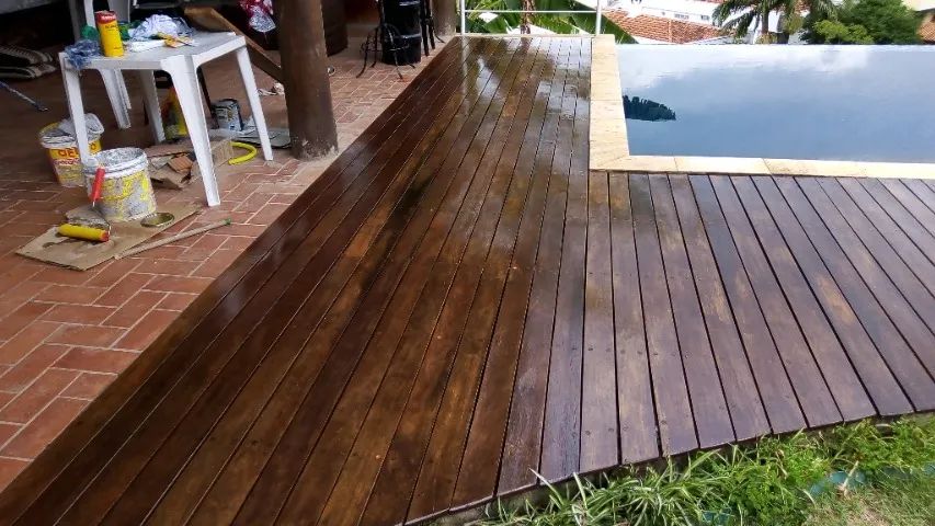 Reforma envernizamento deck madeira  - Foto 4