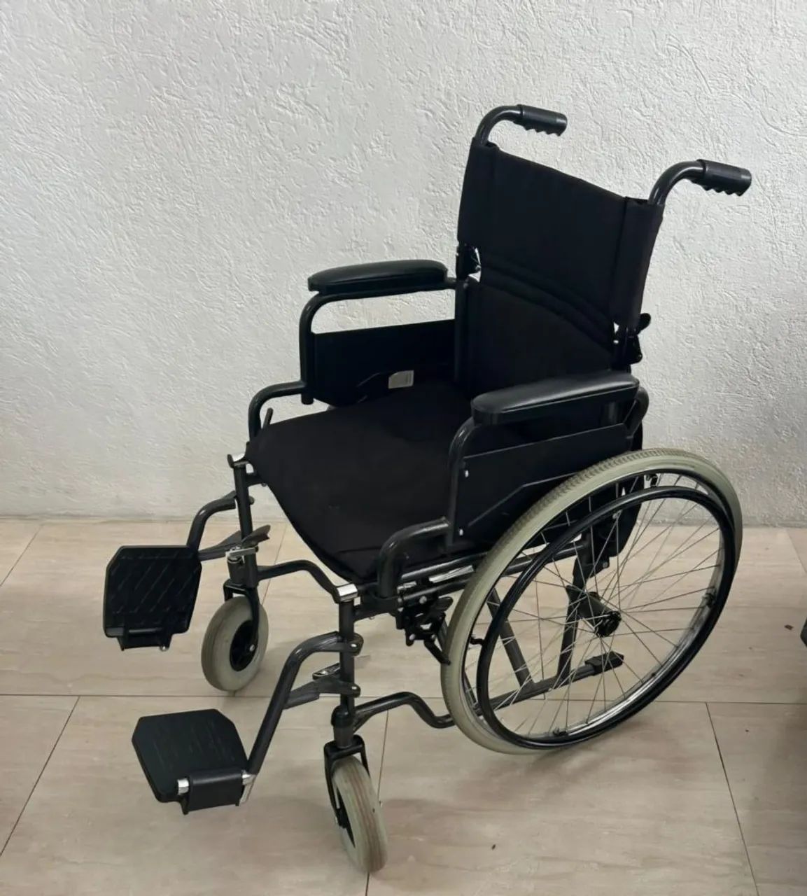 Cadeira de rodas Dellamed