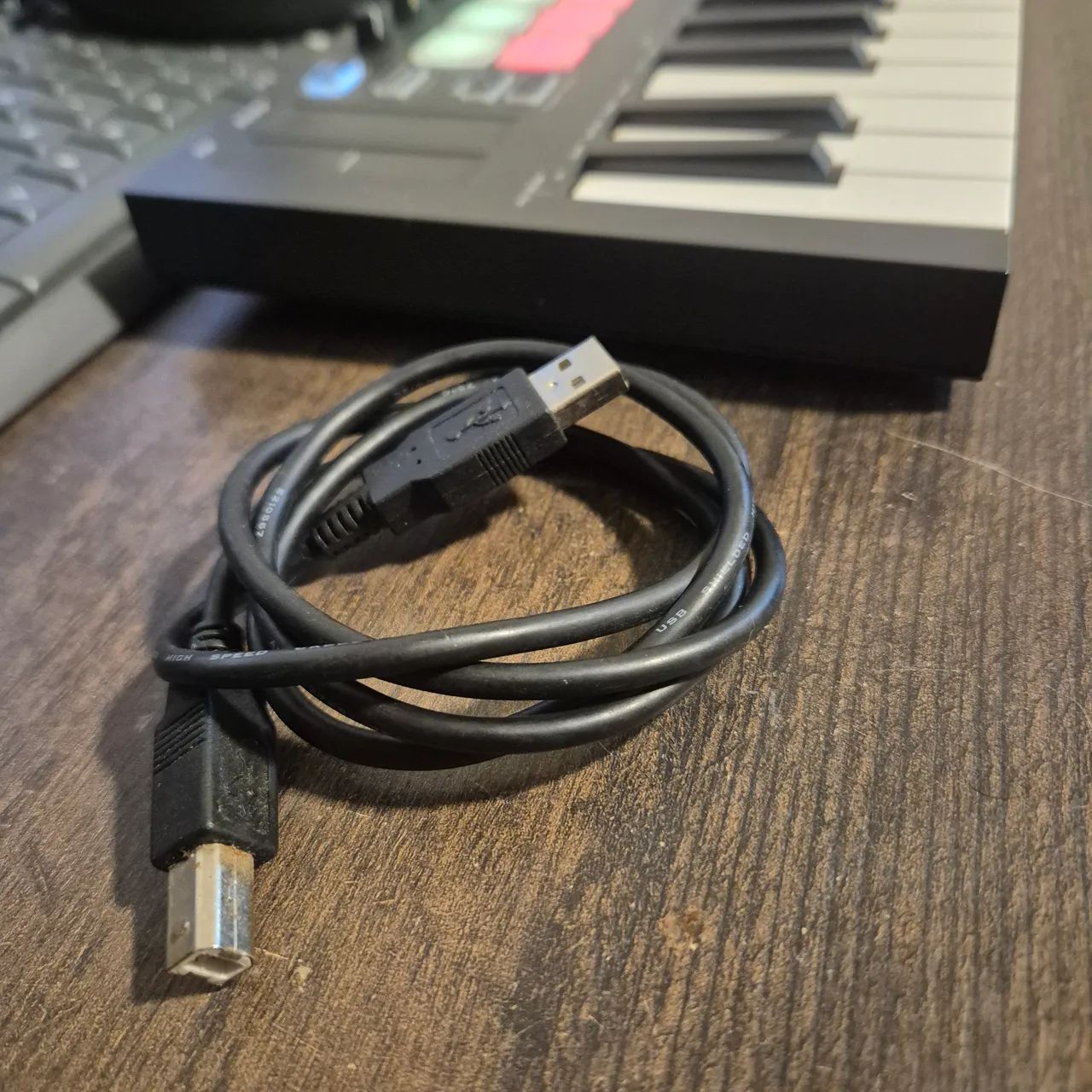 Controlador MIDI Novation Launchkey Mini MK3 - Foto 5