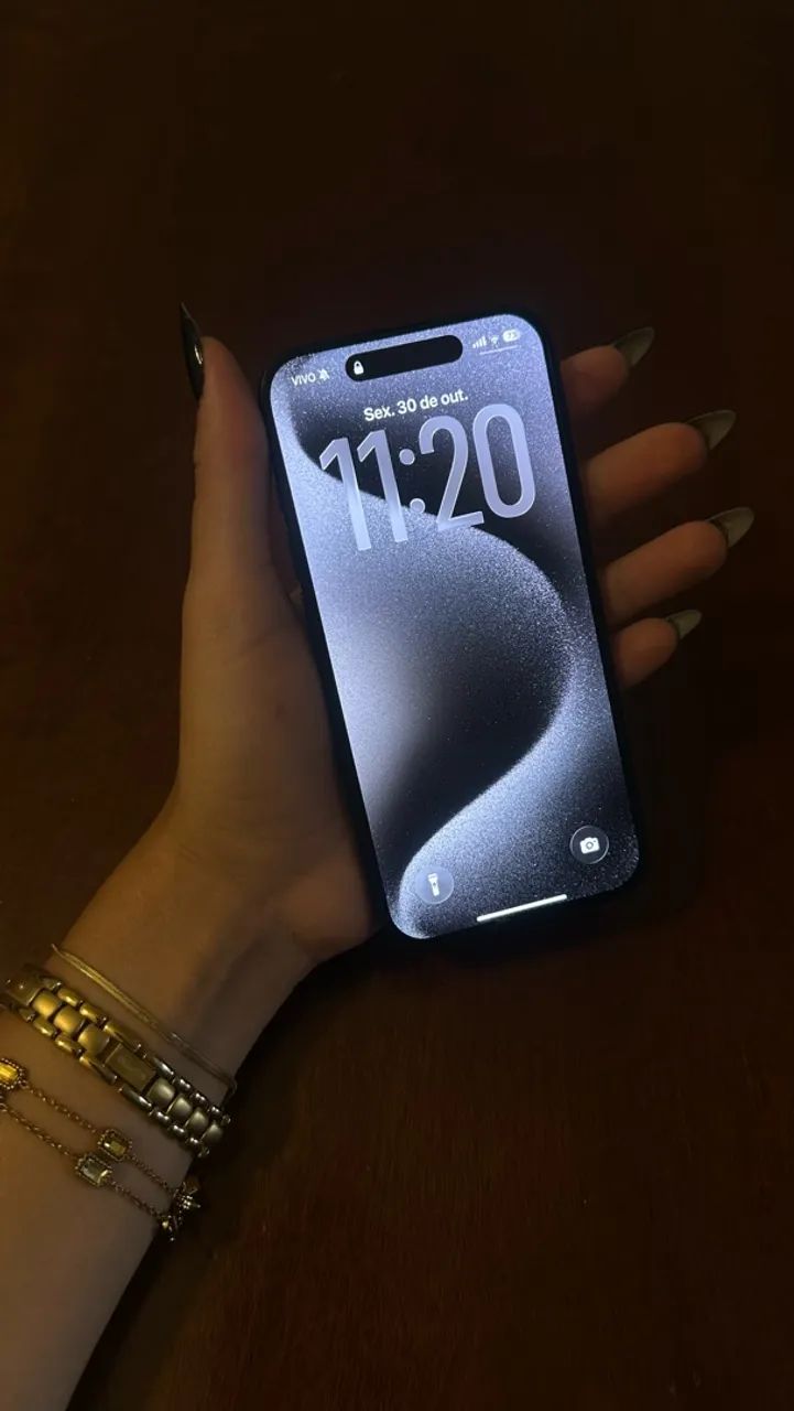 iPhone 15 Pro - 256g - Foto 3