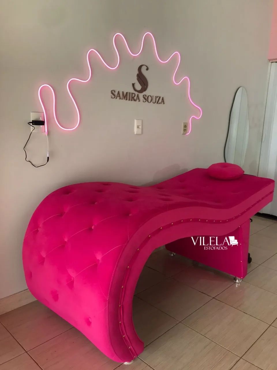 Luxury Aesthetic Treatment Table65104746716290123