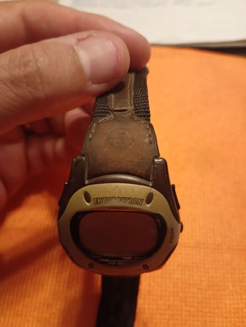 Relógio Timex Expedition pulseira em couro com tecido item de colecionador  - Foto 5