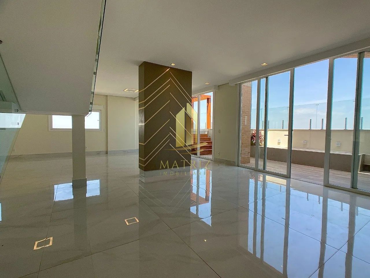 Vende Apartamento Edíficio Tahiti Franca SP