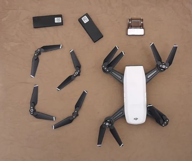 Drone dji spark fly more combo c/ estação - Foto 2