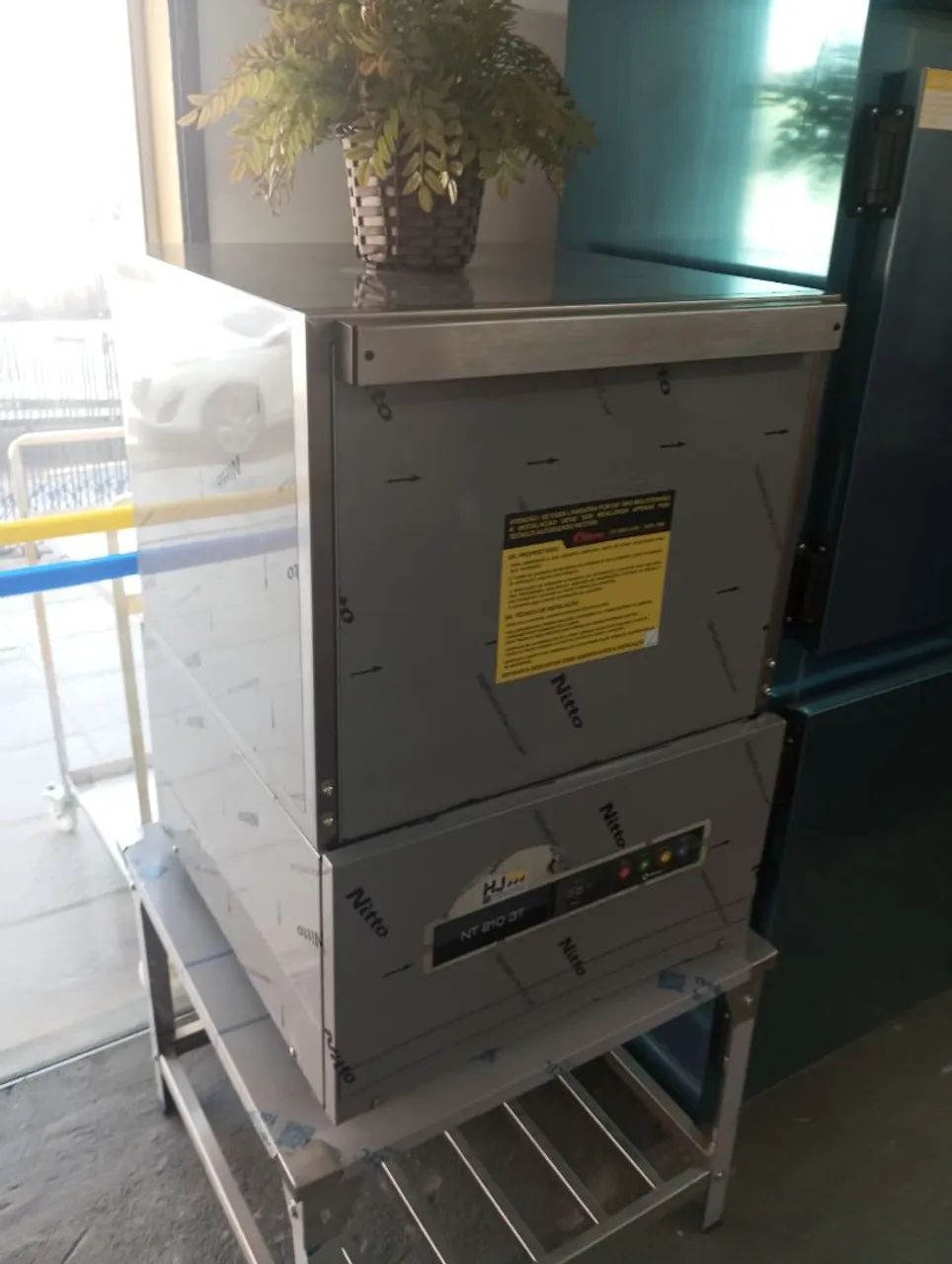 NZ. Lavadora de louças industrial NETTER 