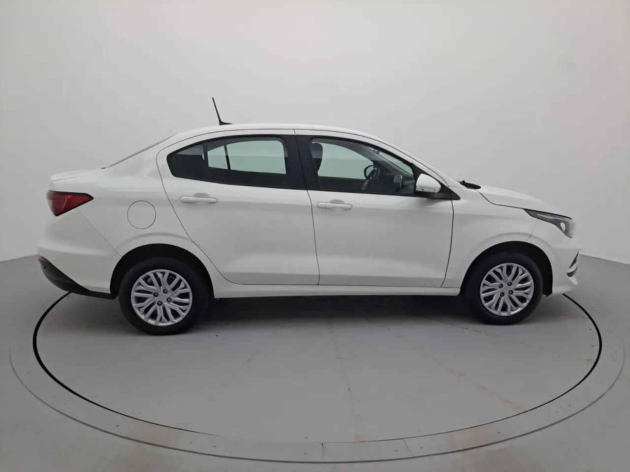 Fiat Cronos Drive 1.0 6V, foto 6 de 18