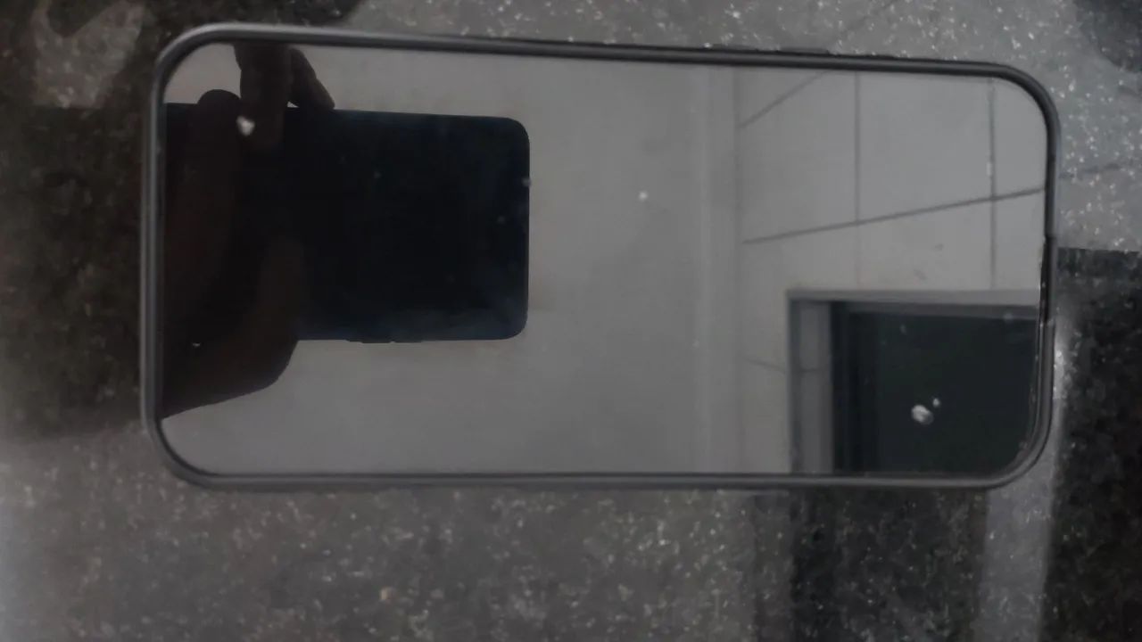 iPhone 16 pro max - Foto 2
