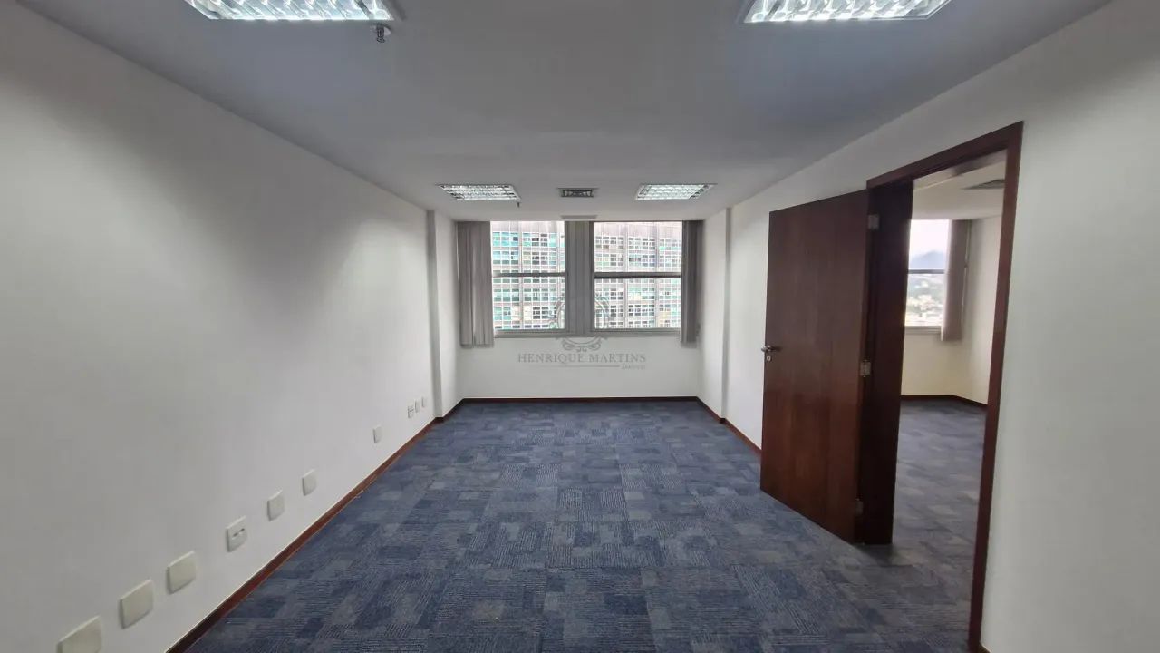 Salas para locação no edifício De Paoli Centro, RJ por R$ 5.000,00