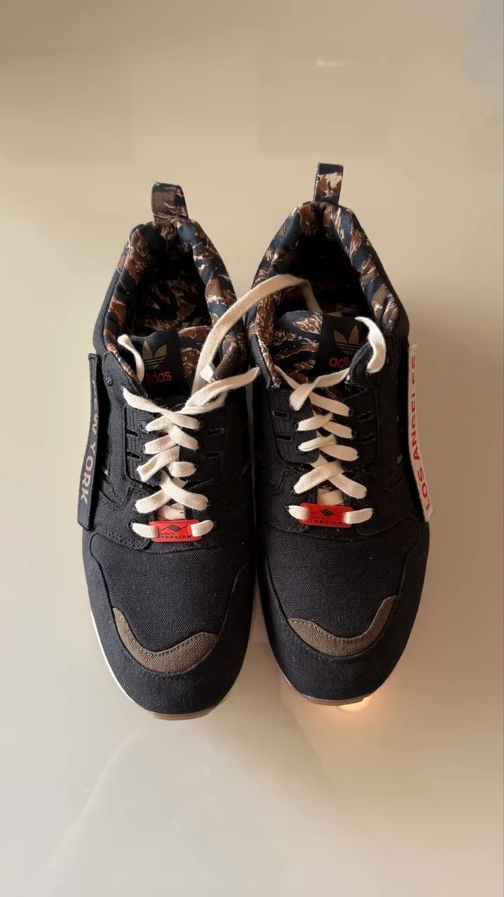 Tênis adidas Torsion ZX 8000 - Preto com Camuflado - Calçados