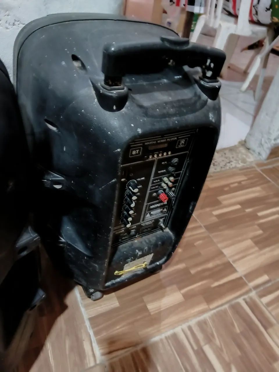 3 caixas com defeito retirada de pessas 