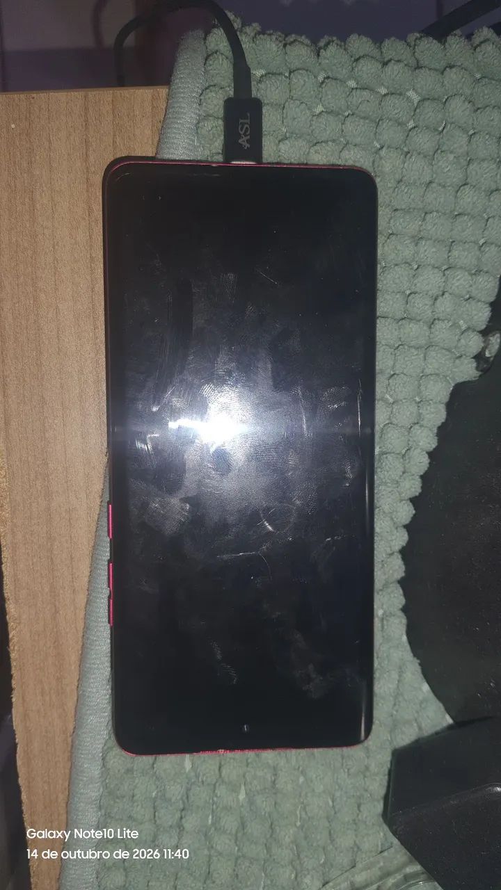 Troco moto edge 40 256gb