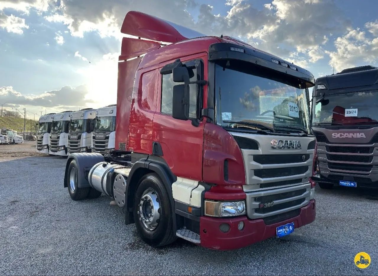 SCANIA P-360 4X2 2013/2013<br>MANUAL<br>SUSPENSÃO A AR