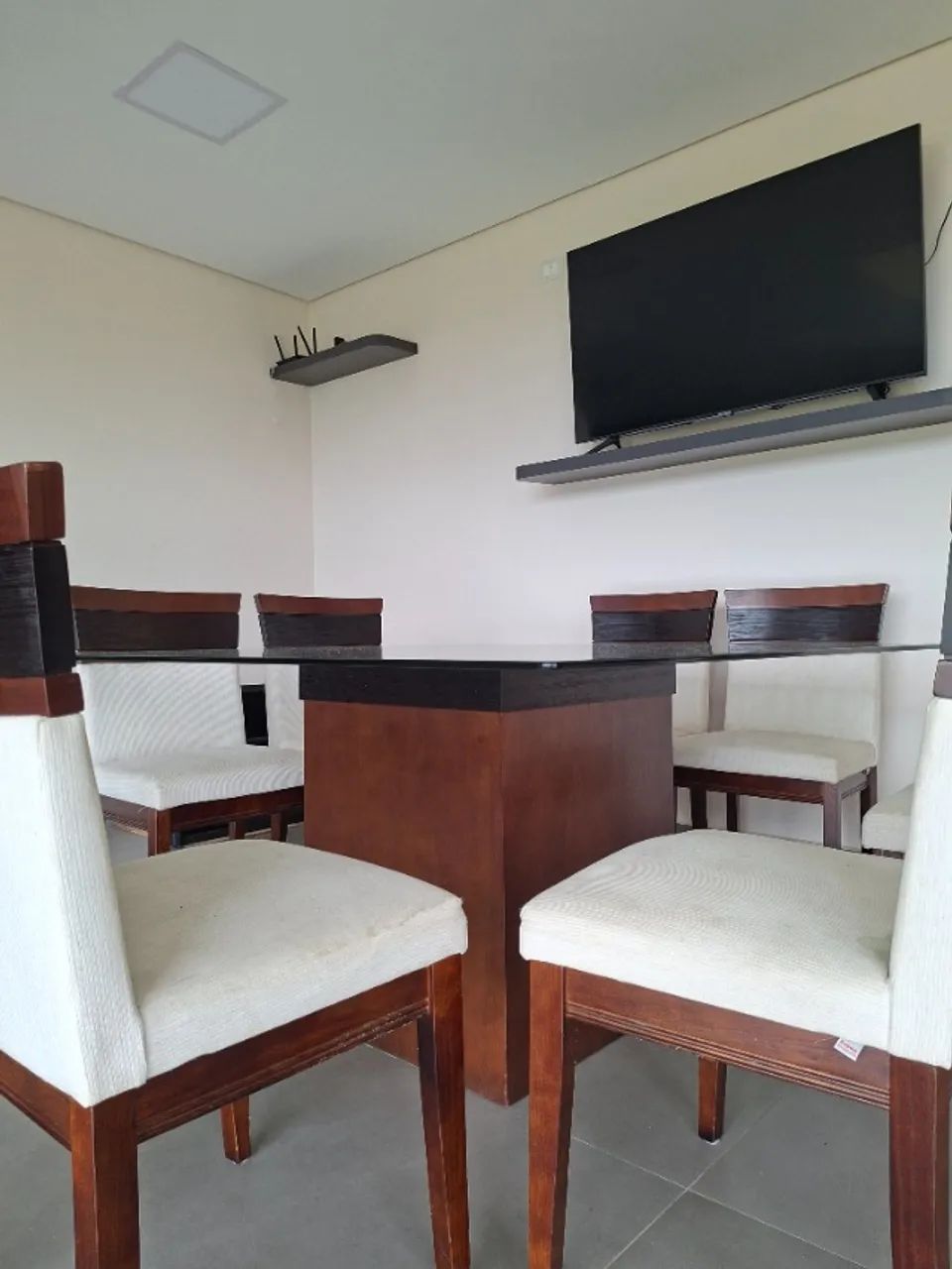 Mesa de jantar + cadeiras usadas em ótimo estado - Foto 4