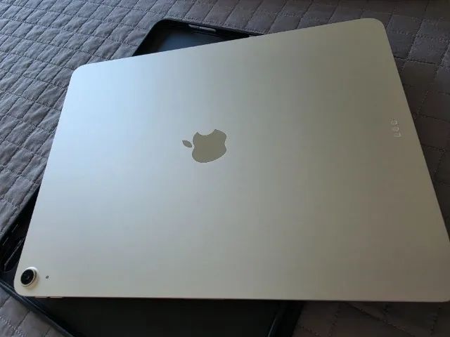 Apple iPad Air M3 13 Polegadas 128GB Estelar + Capa ESR (Garantia Apple e NF)
