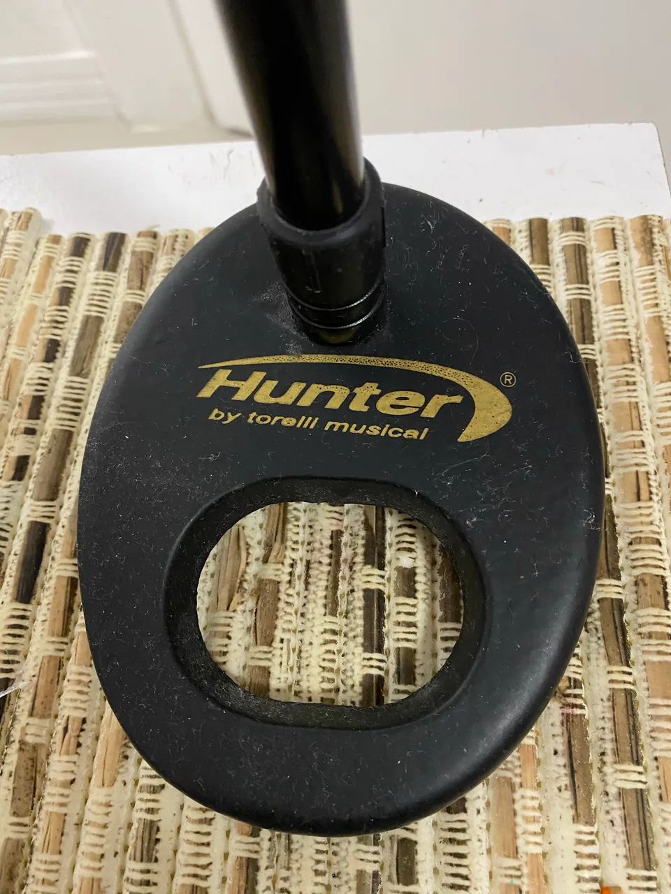 Pedestal Suporte Mesa Microfone Torelli Hpm56 Pés De Ferro - Foto 3