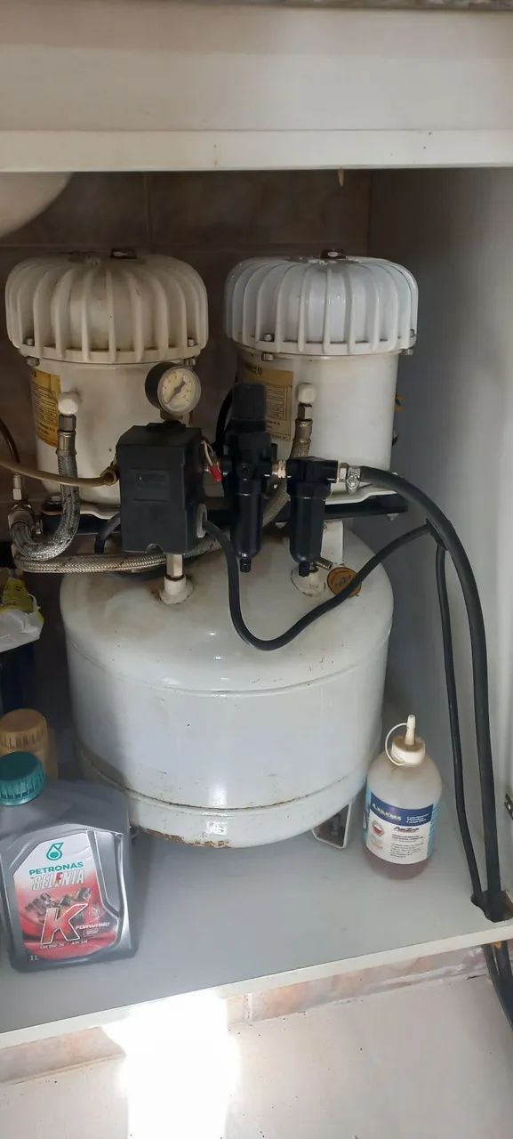 Compressor Odontológico  2900,00 - Foto 2