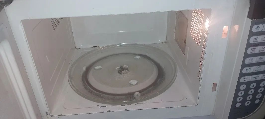 Vende-se  micro-ondas 31 litros  - Foto 2