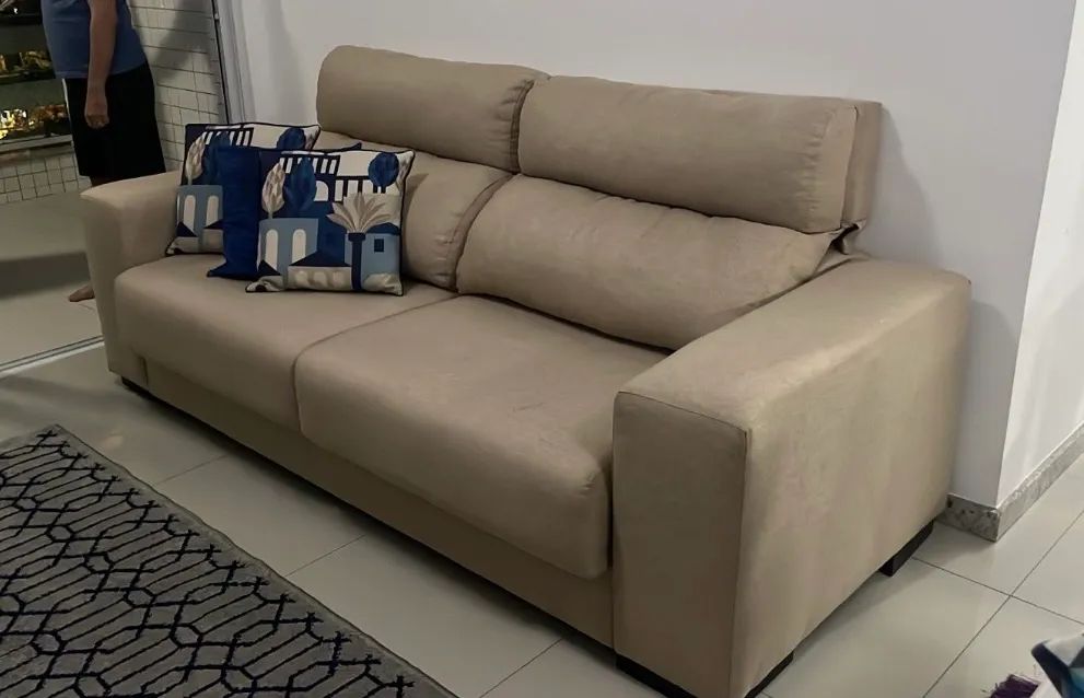 Sofá retrátil e reclinável- Tecido linho